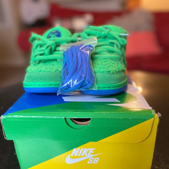 Nike SB Dunk x Grateful Dead Green Bear sz.6.5 main image 7